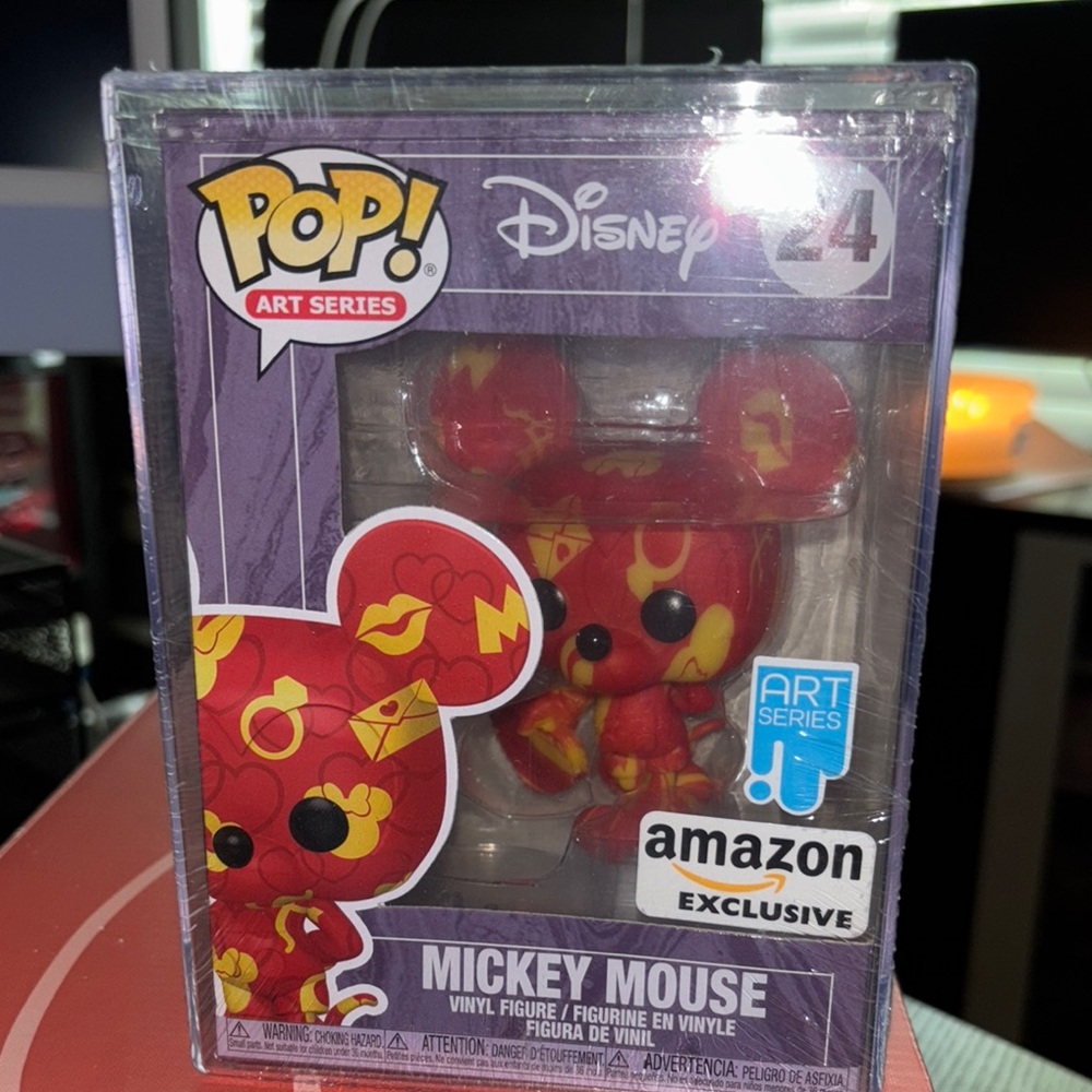 Funko Disney Art Series Mickey Mouse Vinyl Figure - Red and Yellow